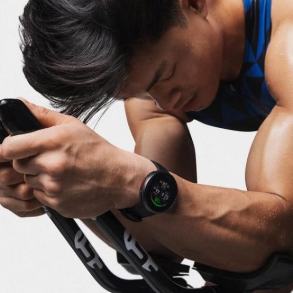 Spordikell Polar Vantage V2 Must M-L - Premiumkellad