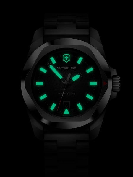 Meeste käekell Victorinox I.N.O.X. 242030 - Premiumkellad