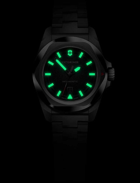 Naiste käekell Victorinox I.N.O.X. Small 242036 - Premiumkellad