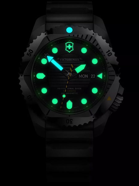 Meeste käekell Victorinox Dive Pro Automatic 241994 - Premiumkellad