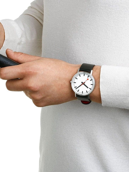 Meeste käekell Mondaine Classic A660.30360.16OMV