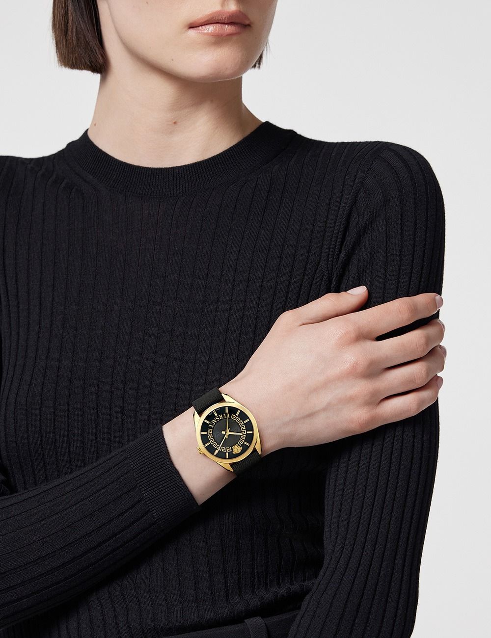 Naiste käekell Versace V-Circle VE8A00224 - Premiumkellad