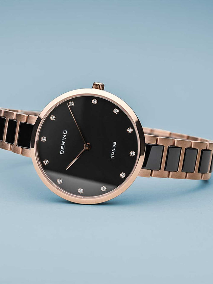 Naiste käekell Bering Titanium 11334-762 - Premiumkellad